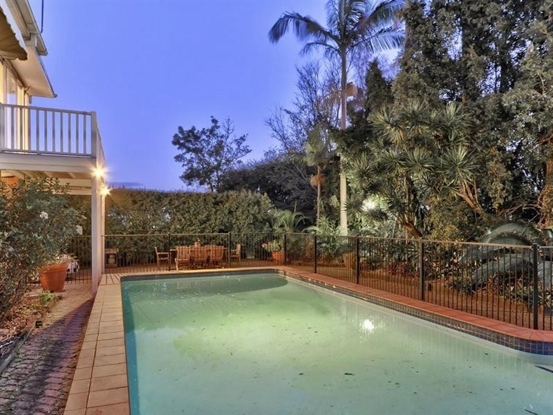 58 Crescent Road, Hamilton QLD 4007