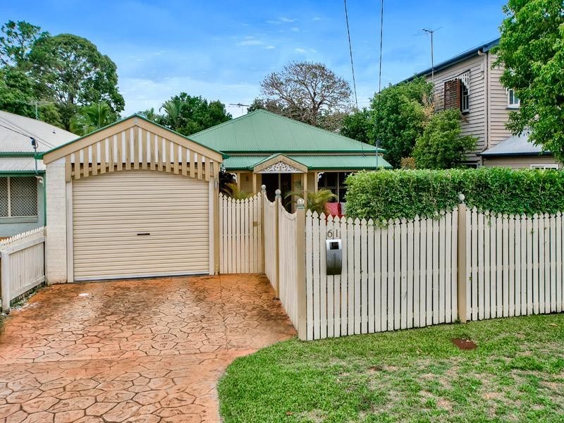 61 Mein Street, Hendra QLD 4011