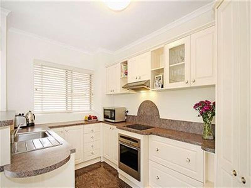 2/17 Moynihan Street, Ascot QLD 4007