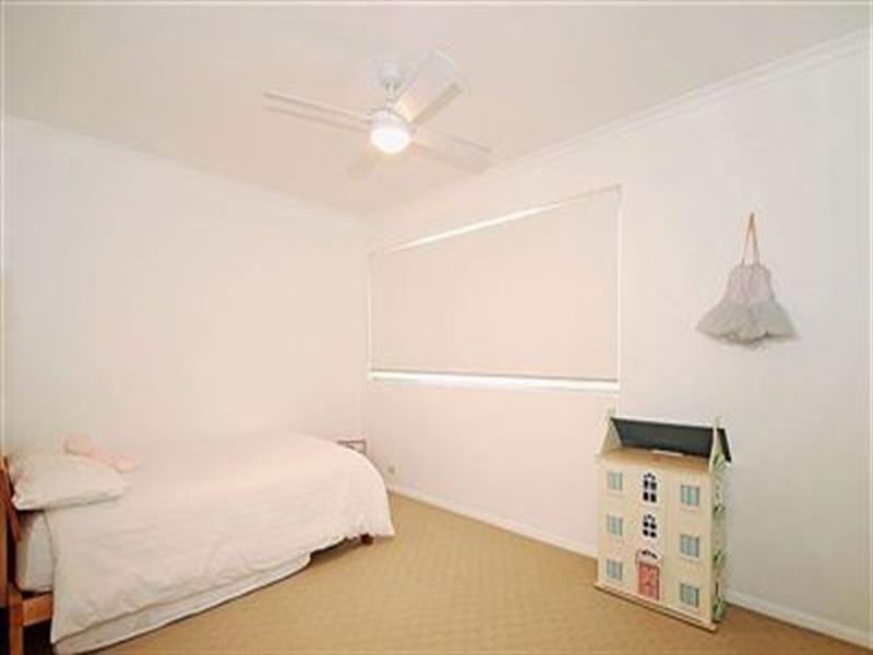 2/17 Moynihan Street, Ascot QLD 4007