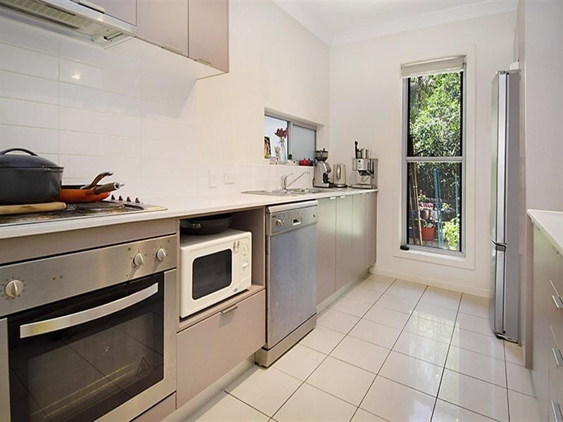 7/9 Windsor Street, Hamilton QLD 4007