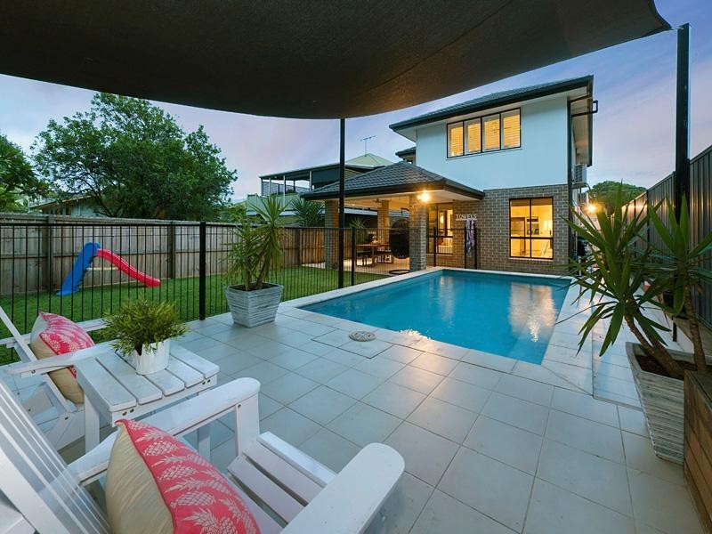 10 Almond Street, Northgate QLD 4013