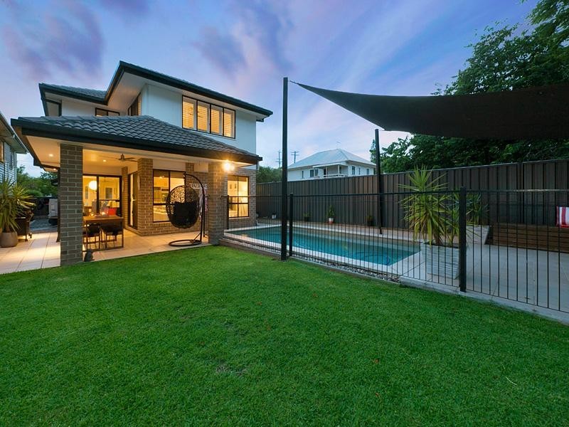 10 Almond Street, Northgate QLD 4013