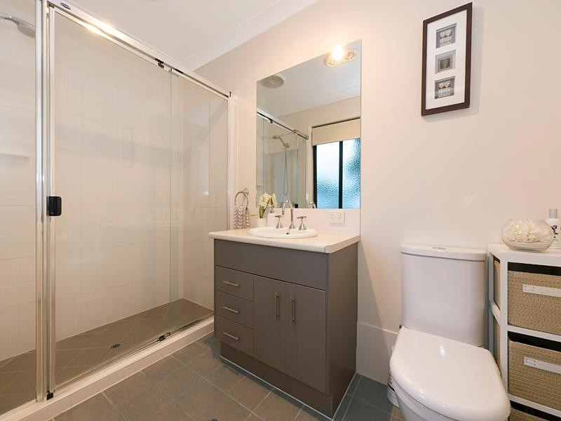 10 Almond Street, Northgate QLD 4013