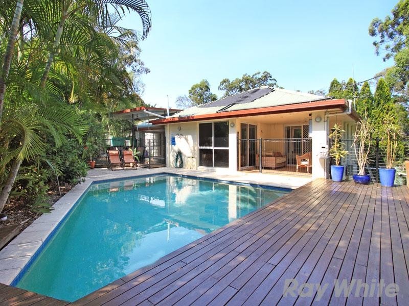 10 Amanda Place, Bridgeman Downs QLD 4035