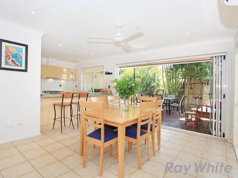 10 Amanda Place, Bridgeman Downs QLD 4035