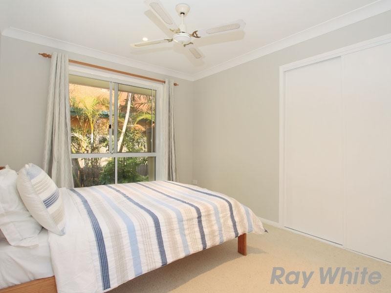 10 Amanda Place, Bridgeman Downs QLD 4035