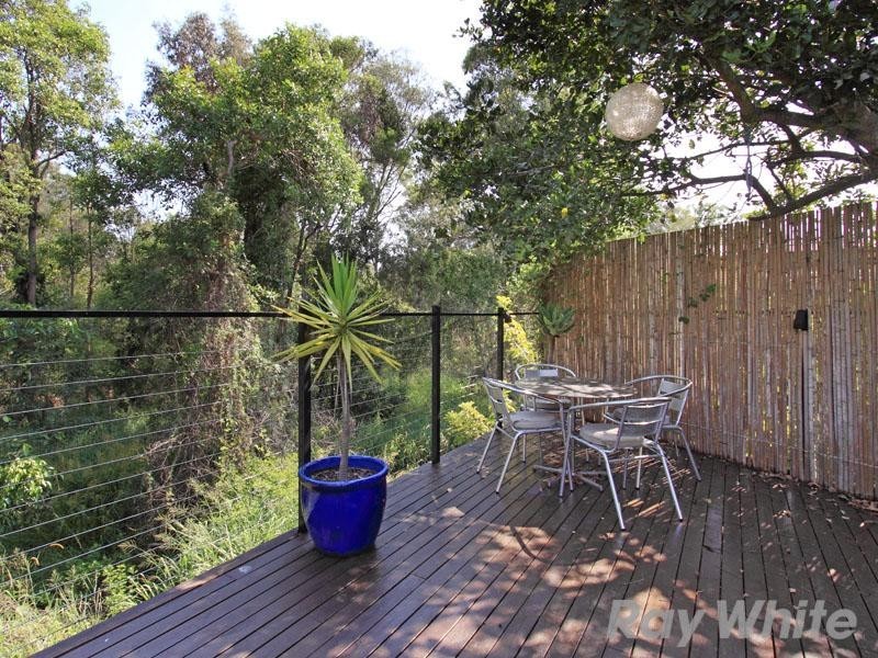 10 Amanda Place, Bridgeman Downs QLD 4035