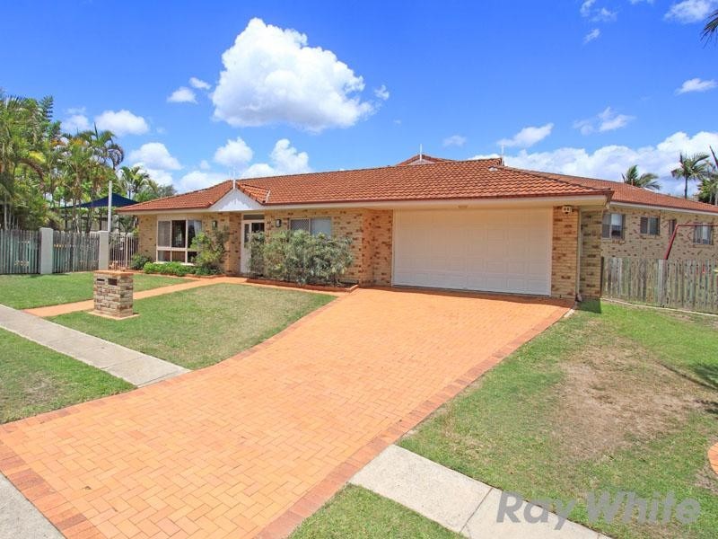 42 Saturn Crescent, Bridgeman Downs QLD 4035