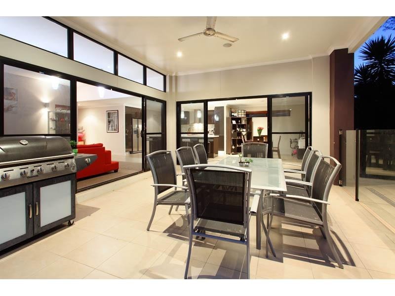 16 Travorten Drive, Bridgeman Downs QLD 4035