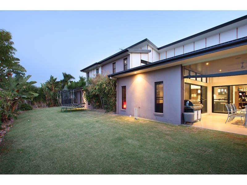 16 Travorten Drive, Bridgeman Downs QLD 4035