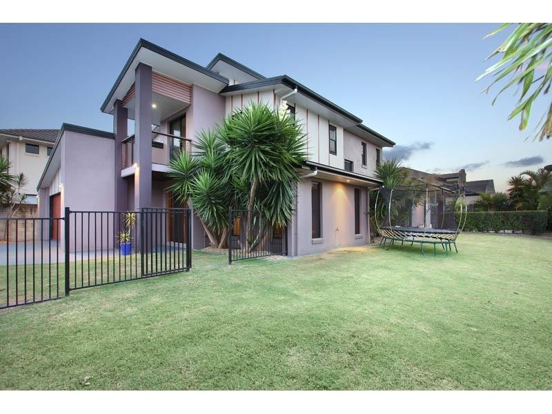 16 Travorten Drive, Bridgeman Downs QLD 4035