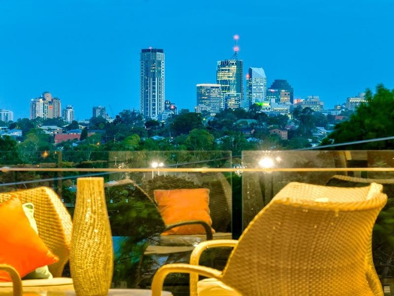 33 Greene Street, Newmarket QLD 4051