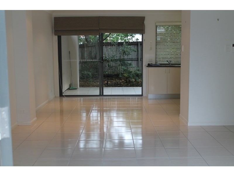 4/135 Nellie Street, Nundah QLD 4012