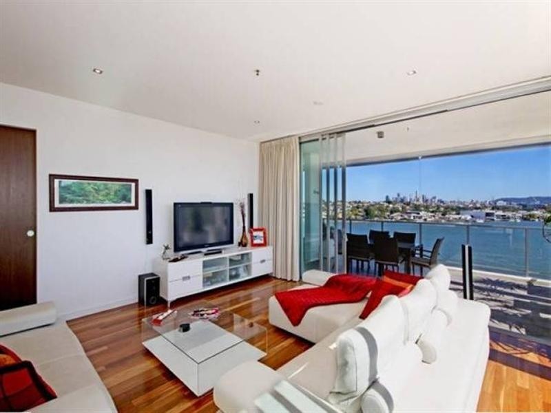 126/37 Harbour Road, Hamilton QLD 4007