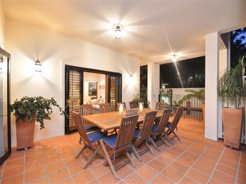 18 Beaufort Lane, Clayfield QLD 4011