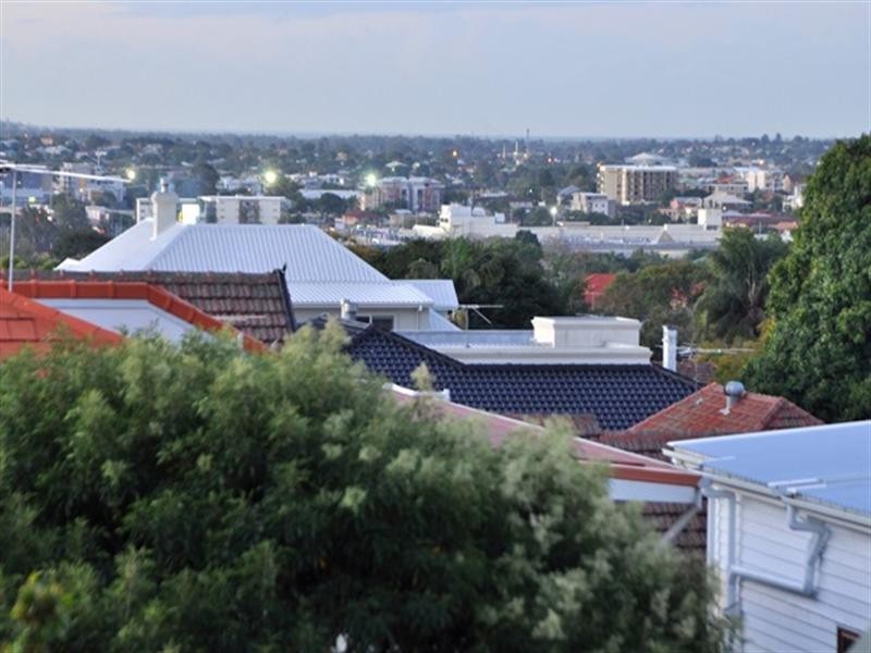 18 Beaufort Lane, Clayfield QLD 4011