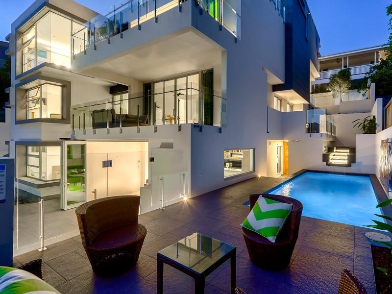 6 Langside Road, Hamilton QLD 4007