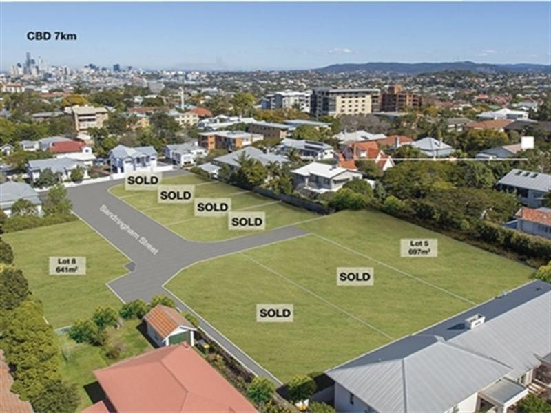 9 and 10 Sandringham, Clayfield QLD 4011