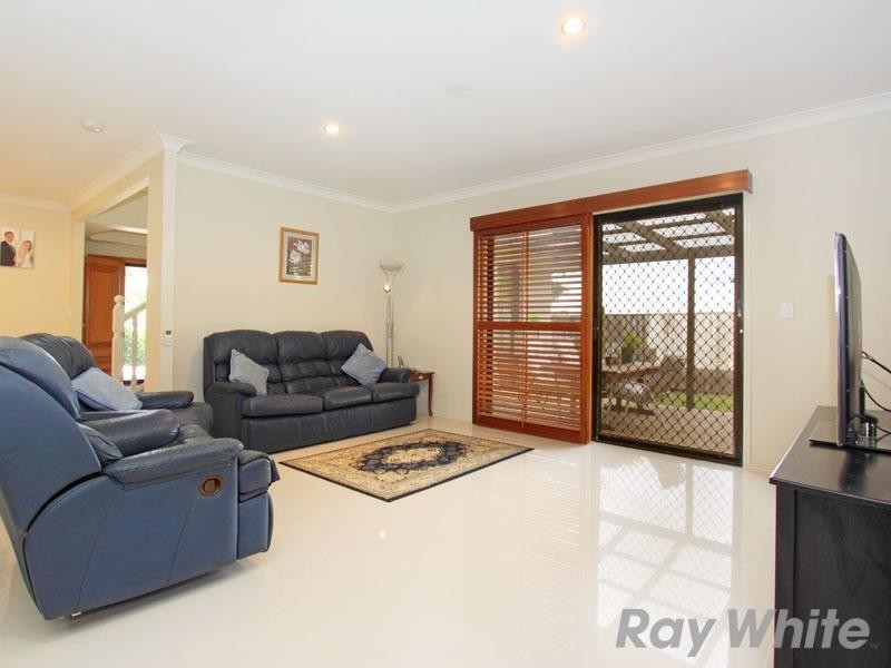 9 Sonienda Place, Bridgeman Downs QLD 4035