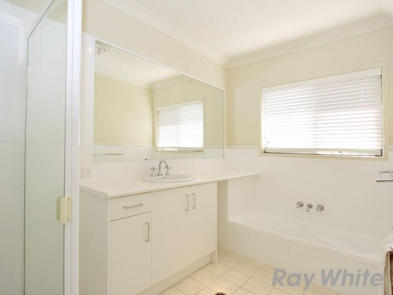 9 Sonienda Place, Bridgeman Downs QLD 4035