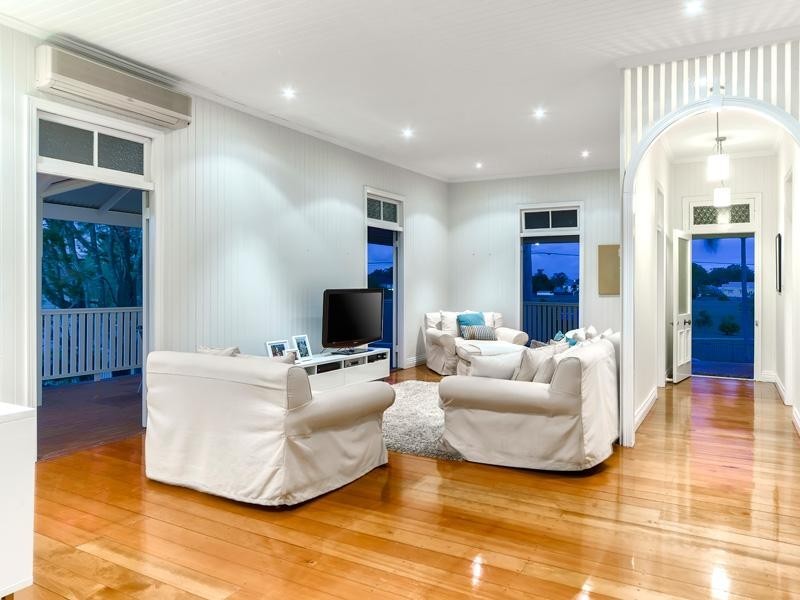 26 Roseleigh Street, Wooloowin QLD 4030