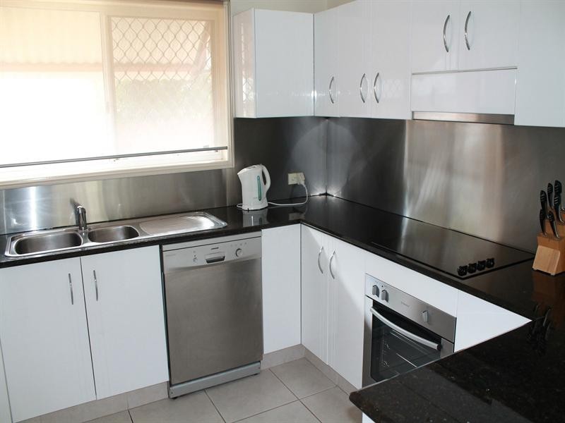 2/34 Stoneleigh Street, Albion QLD 4010