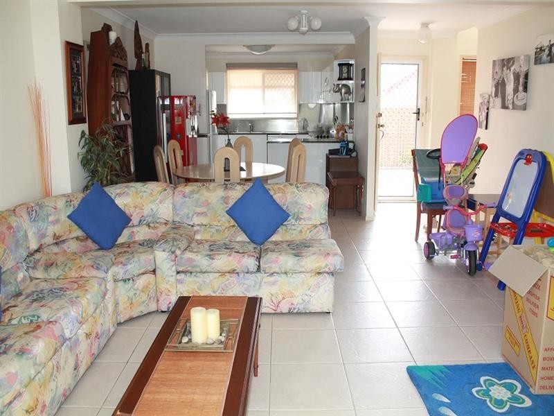 2/34 Stoneleigh Street, Albion QLD 4010