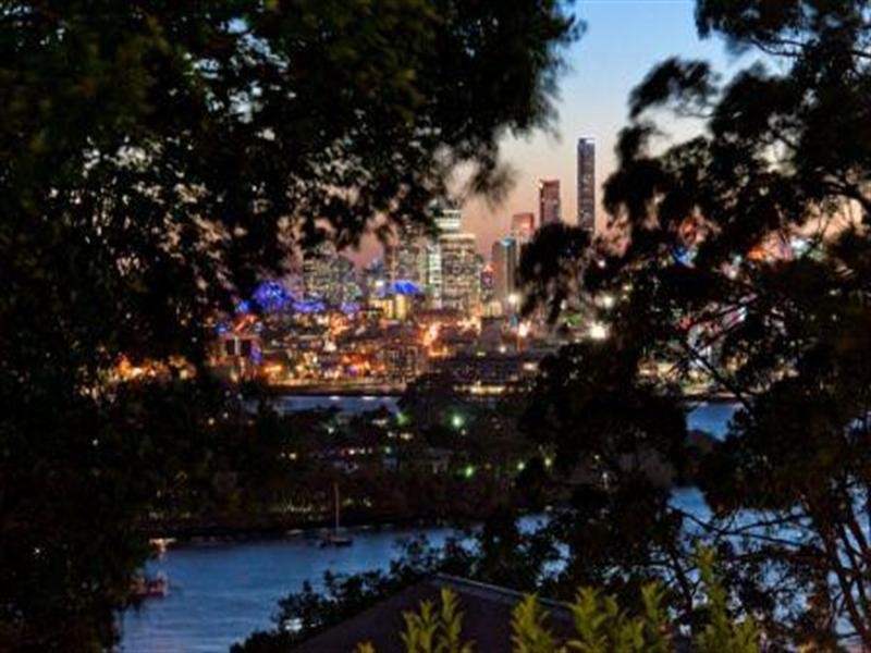 27A Ludlow Street, Hamilton QLD 4007