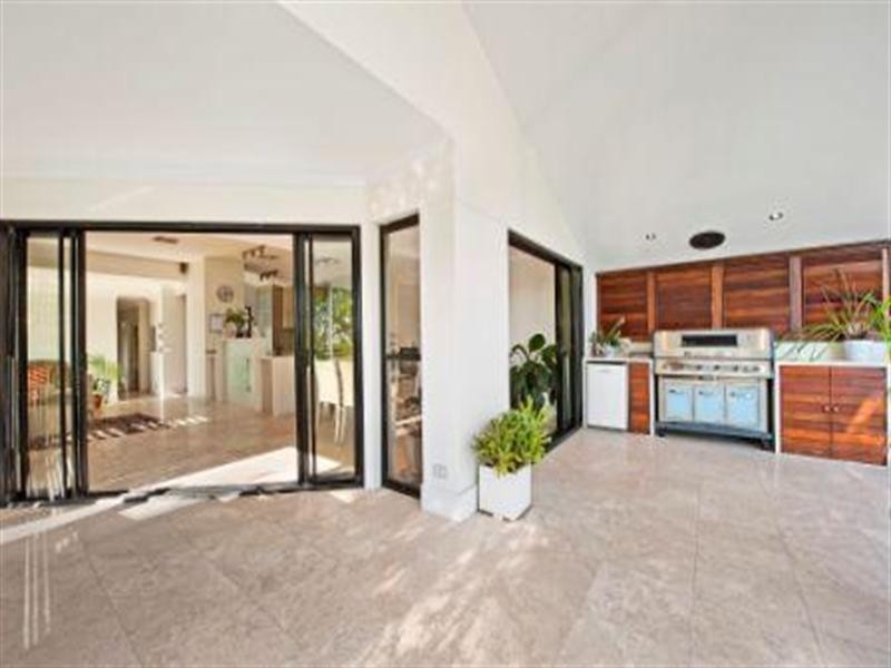 27A Ludlow Street, Hamilton QLD 4007