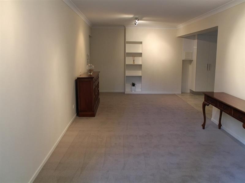 4/24A Crescent Road, Hamilton QLD 4007