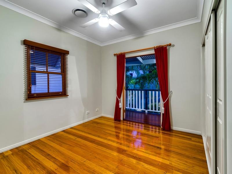 6 Daniel Place, Newmarket QLD 4051