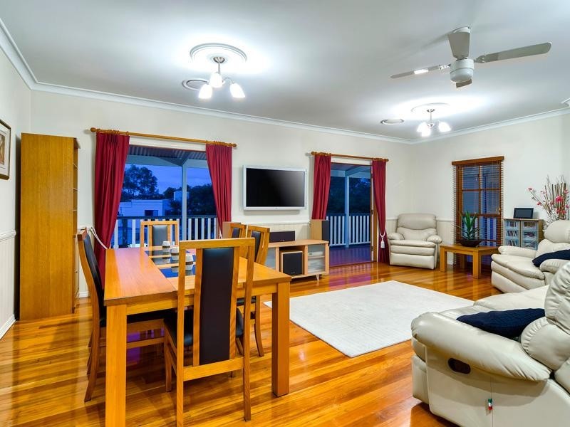 6 Daniel Place, Newmarket QLD 4051