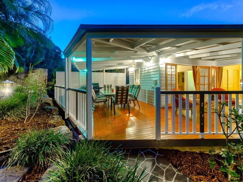 6 Daniel Place, Newmarket QLD 4051