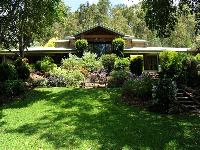 520 Gold Creek Road, Brookfield QLD 4069