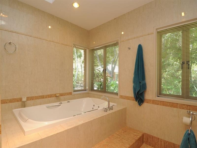 520 Gold Creek Road, Brookfield QLD 4069