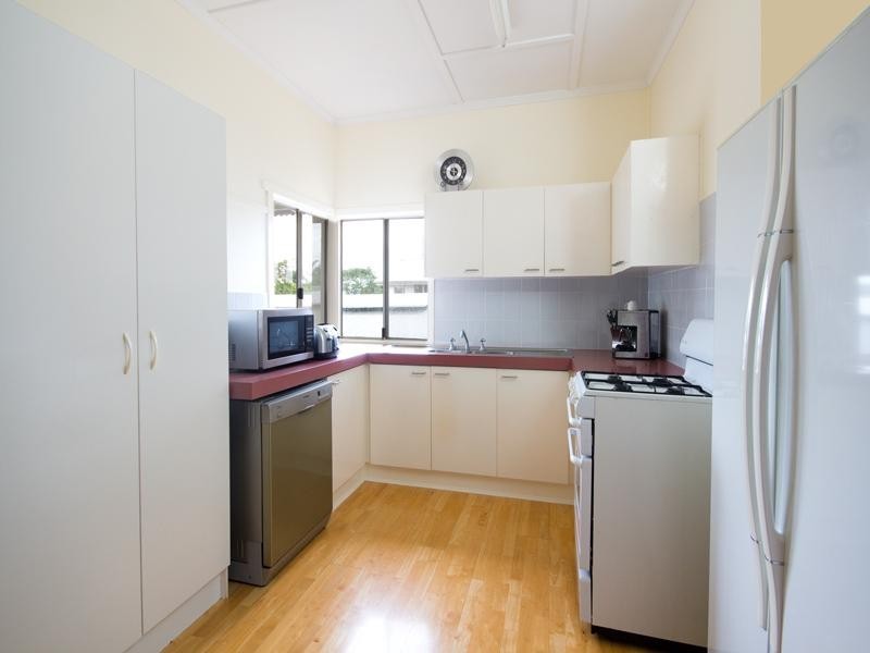 246 Nudgee Road, Hendra QLD 4011