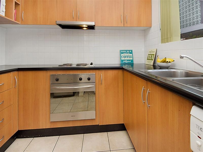 2/15 Stevenson Street, Ascot QLD 4007