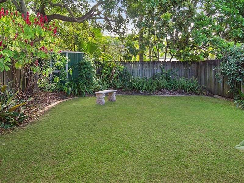28 Windsor Street, Hamilton QLD 4007