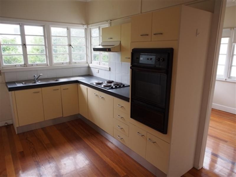 85 Charlton Street, Ascot QLD 4007