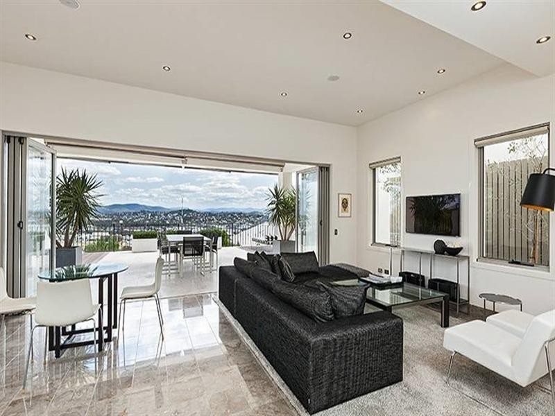 9 Annie Street, Hamilton QLD 4007