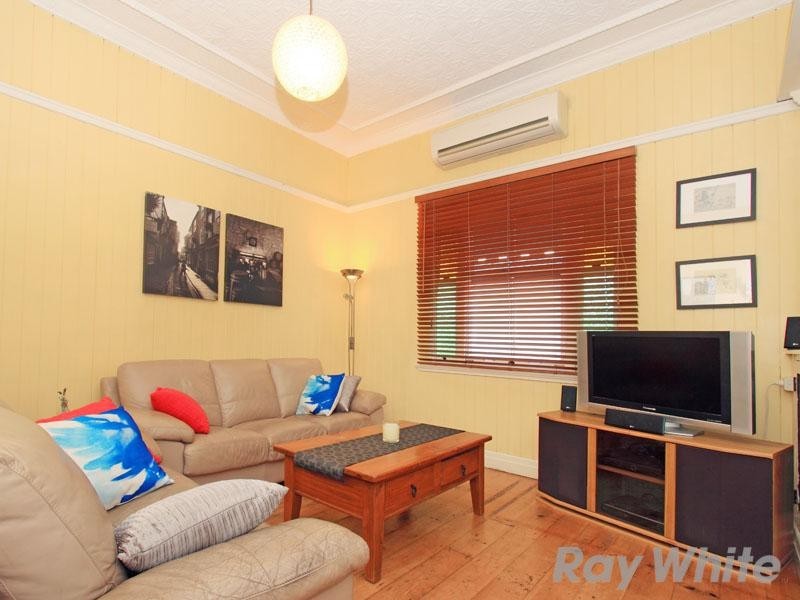 26 Hamilton Road, Wavell Heights QLD 4012