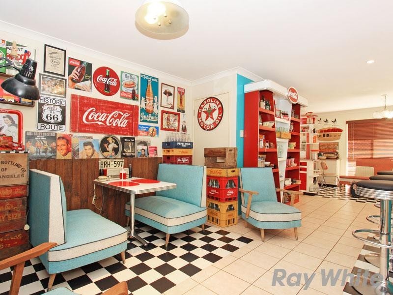 34 Silkyoak Way, Albany Creek QLD 4035