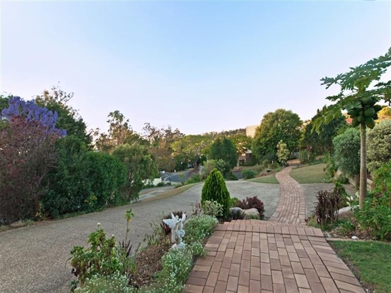 11 Mayer Street, Mcdowall QLD 4053