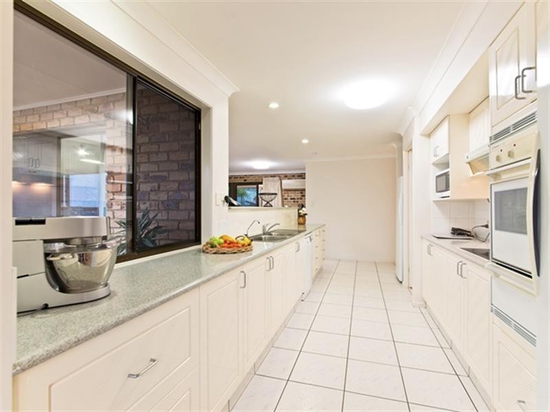 11 Mayer Street, Mcdowall QLD 4053