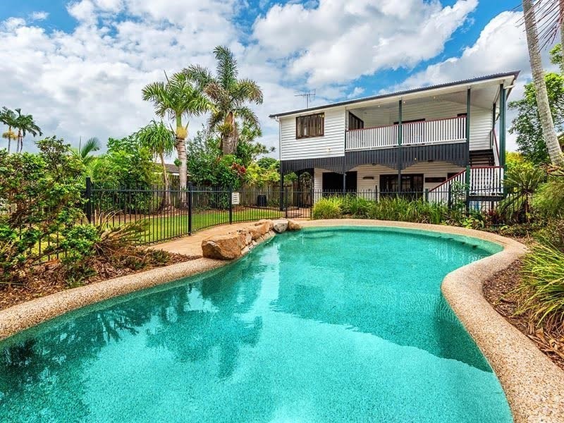 15 Webster Avenue, Hendra QLD 4011