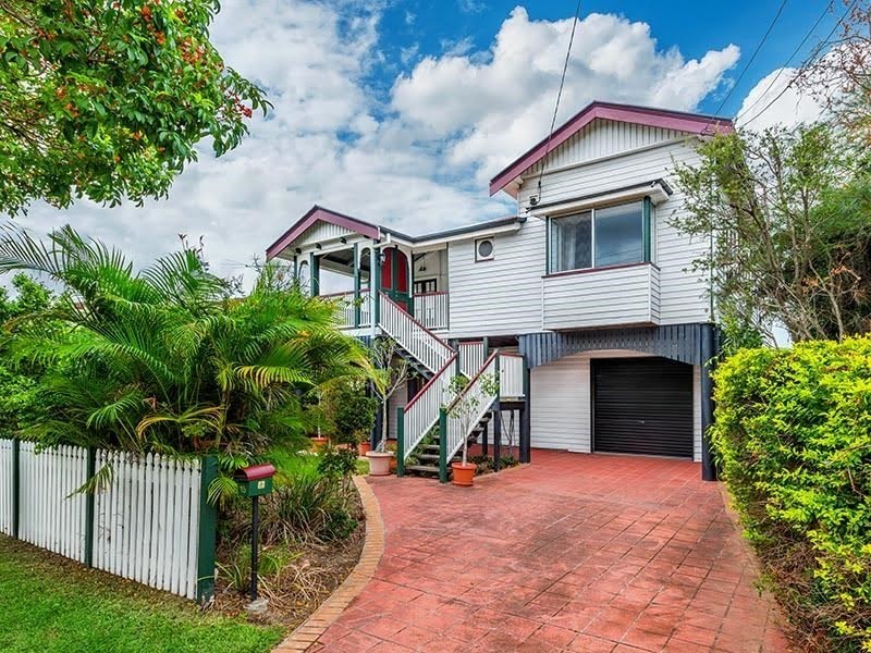 15 Webster Avenue, Hendra QLD 4011