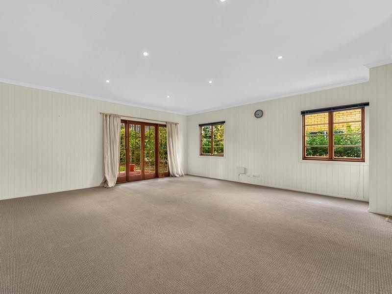 15 Webster Avenue, Hendra QLD 4011