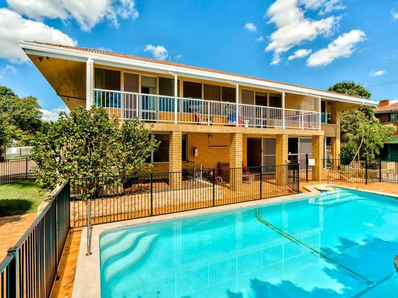 61 Eldernell Terrace, Hamilton QLD 4007