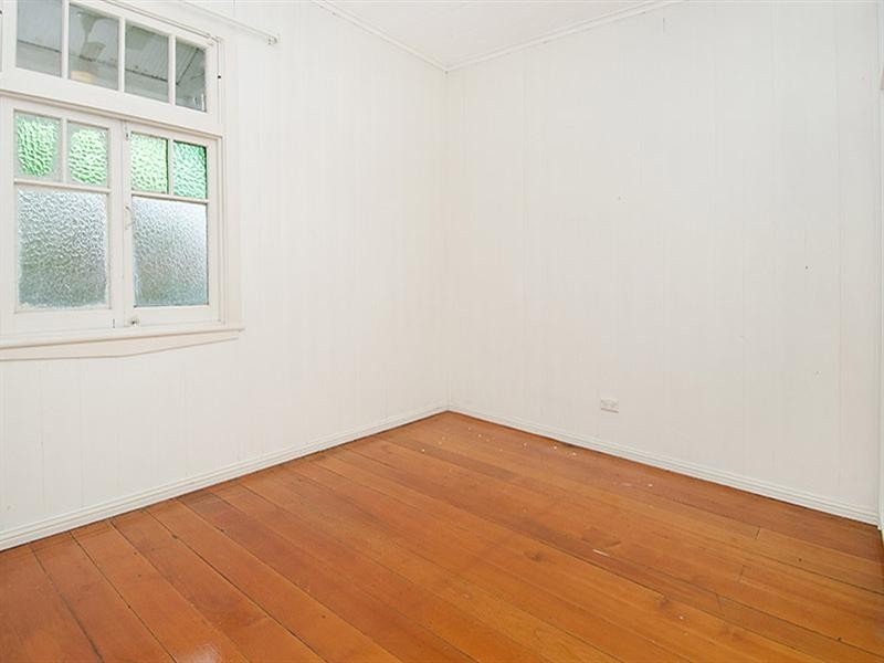 93 Nudgee Road, Hamilton QLD 4007